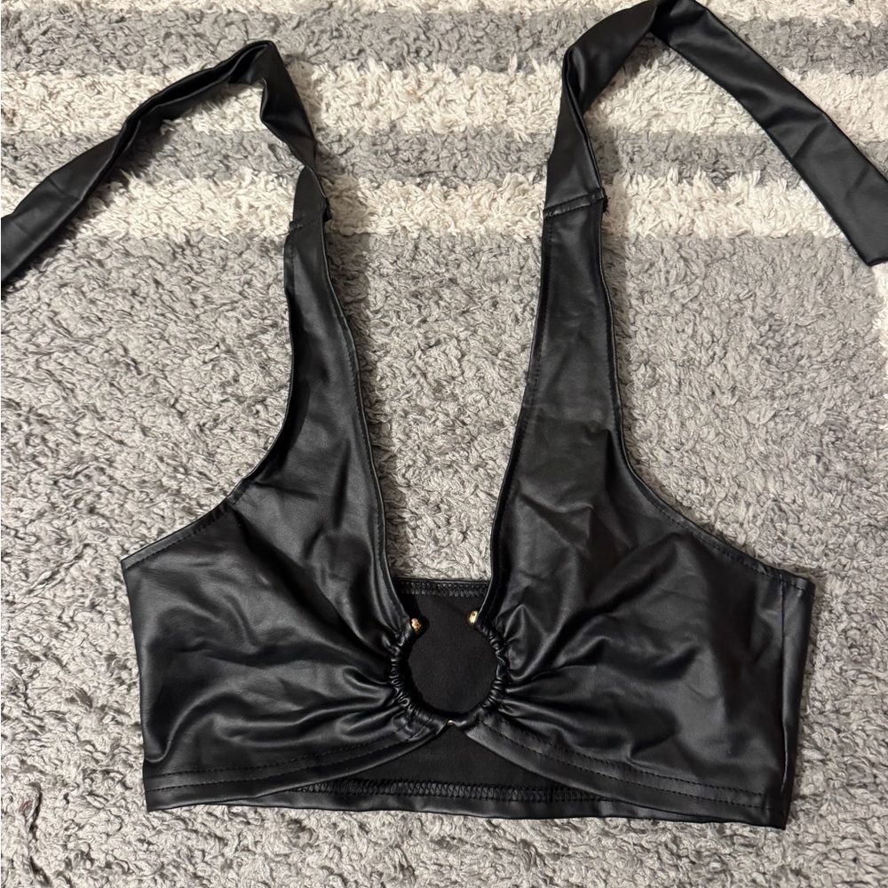 SHEIN Black Crop Tank Top with Cut Out